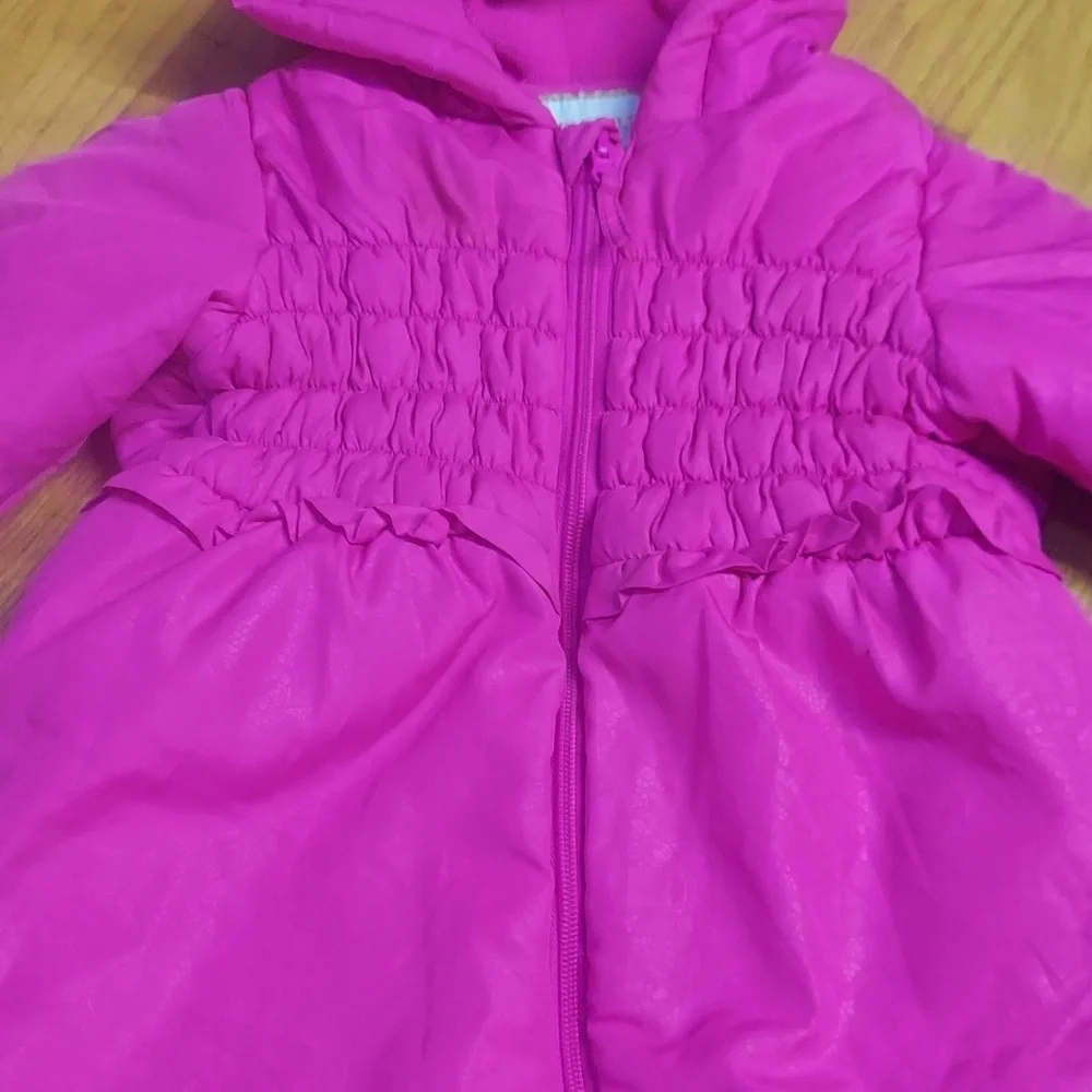 ⭐️ 5/$30 Rothschild pink snow suit, 12 months